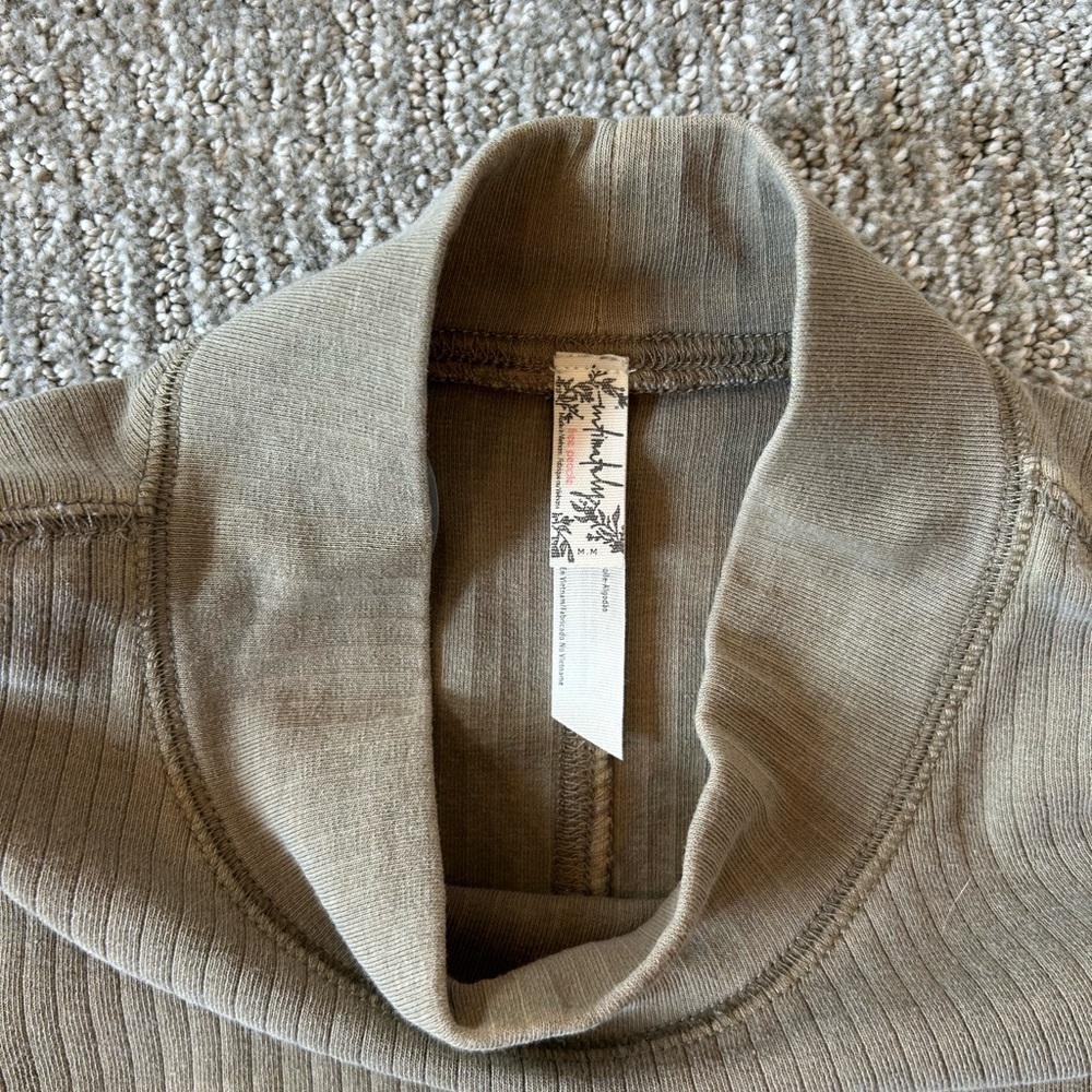 Free People Intimately mock neck long sleeve - Picture 3 of 3